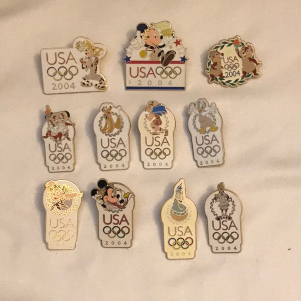 Sold   Disney pin 2004 olympics set